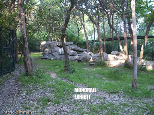Monorail Exibit at Dallas Zoo. Picture by Carol Wright